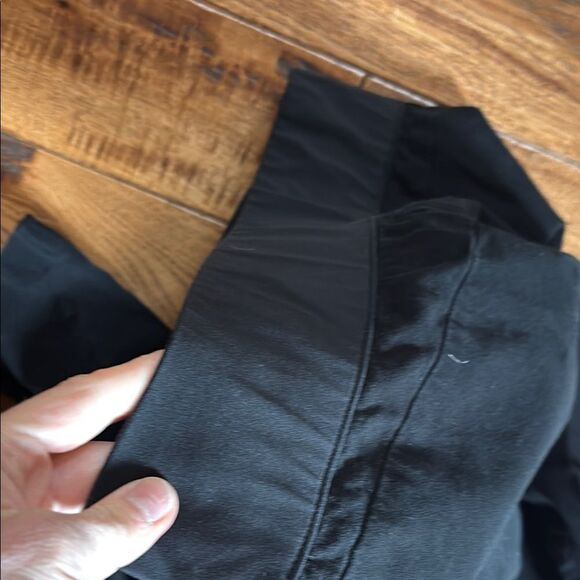 Black Slim Fit Gap Maternity Pants - Picture 6 of 7